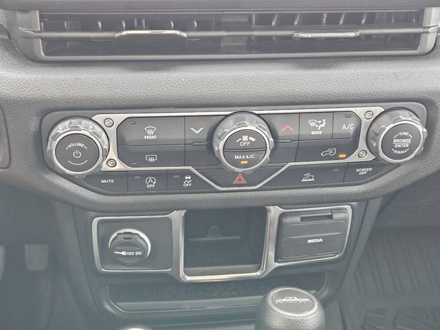 2024 Jeep Gladiator Sport