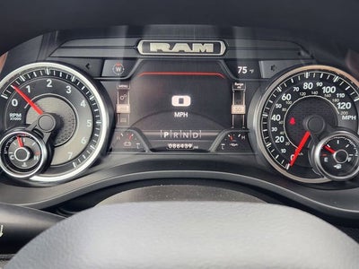 2022 RAM 1500 Laramie Crew Cab 4x2 5'7" Box