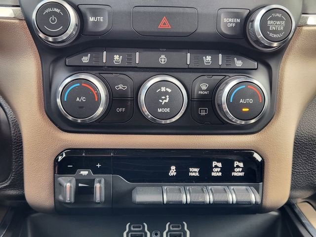 2022 RAM 1500 Laramie Crew Cab 4x2 5'7" Box