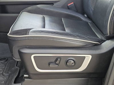 2022 RAM 1500 Laramie Crew Cab 4x4 5'7" Box