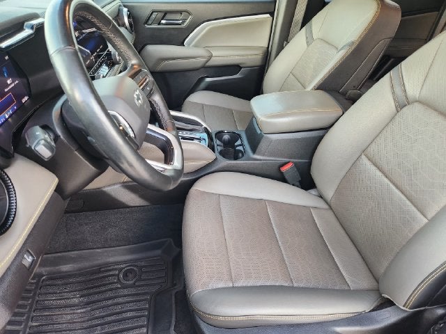 2023 Chevrolet Colorado ZR2 - Photo 13