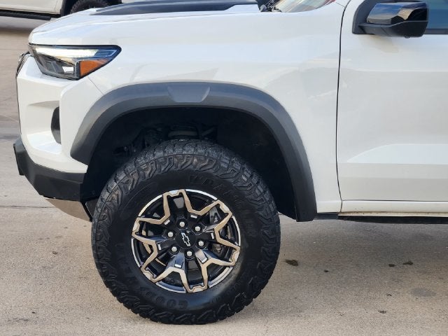 2023 Chevrolet Colorado ZR2 - Photo 9