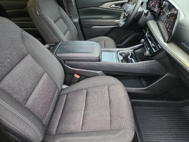 2024 Chevrolet Traverse LS - Photo 14