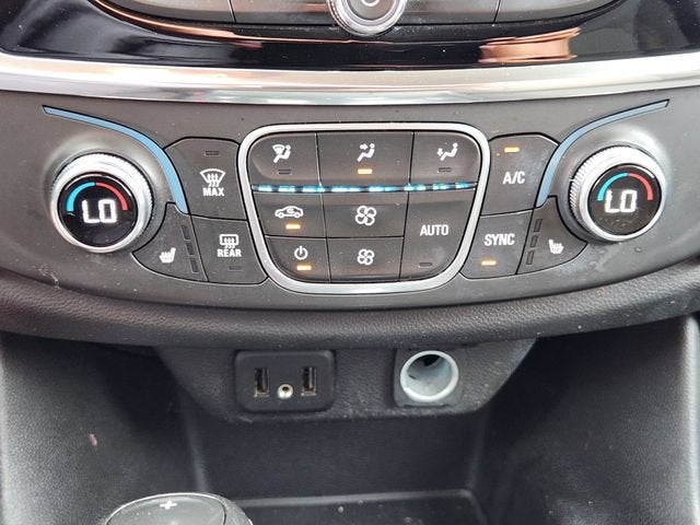 2020 Chevrolet Traverse LT Cloth
