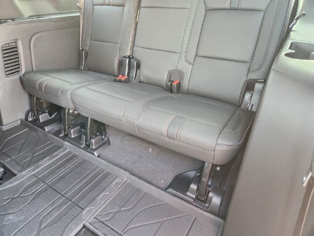 2027 Chevrolet Suburban RST