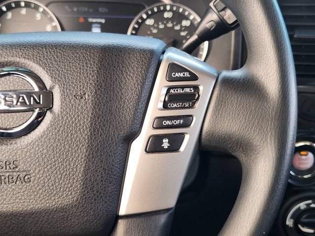 2022 Nissan TITAN Crew Cab SV 4x4