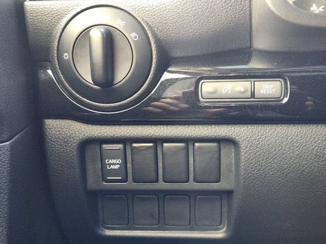 2022 Nissan TITAN Crew Cab SV 4x4
