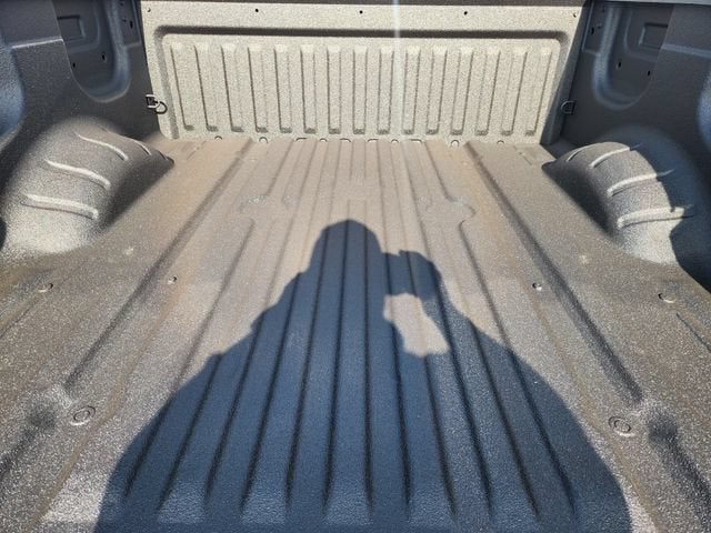 2022 Nissan TITAN Crew Cab SV 4x4