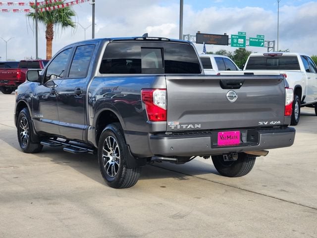 2022 Nissan TITAN Crew Cab SV 4x4