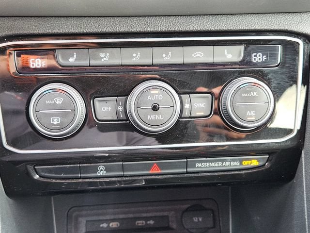 2022 Volkswagen Atlas Cross Sport 3.6L V6 SE w/Technology