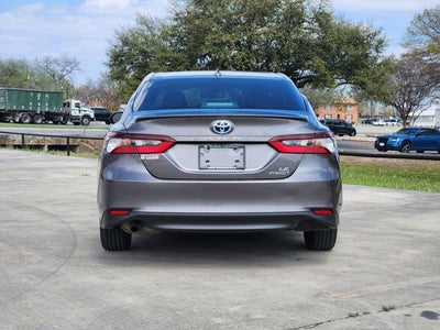 2024 Toyota Camry Hybrid LE