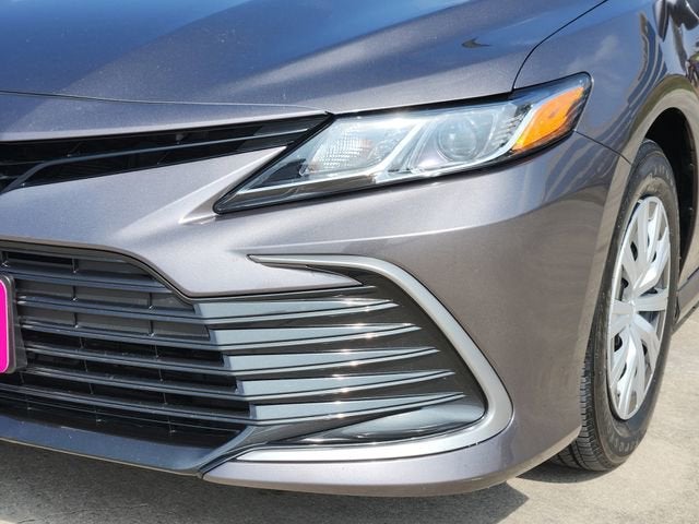 2024 Toyota Camry Hybrid LE