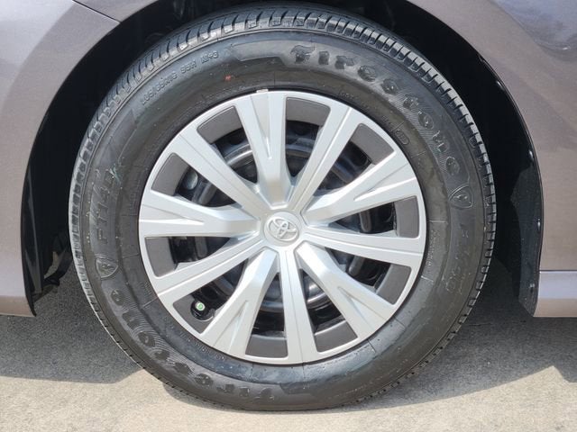 2024 Toyota Camry Hybrid LE