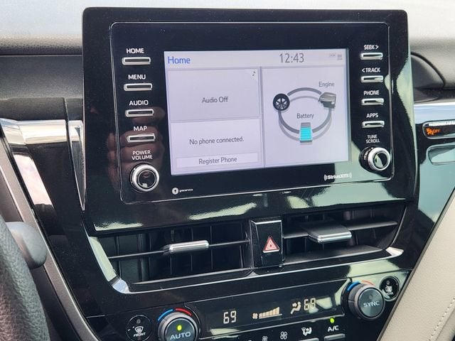 2024 Toyota Camry Hybrid LE