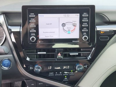 2024 Toyota Camry Hybrid LE