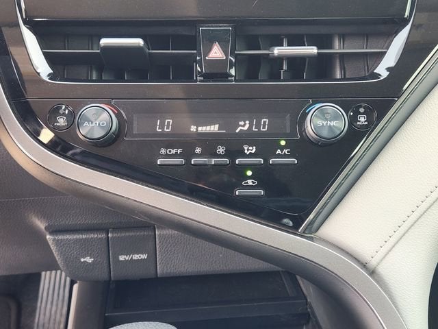 2024 Toyota Camry Hybrid LE