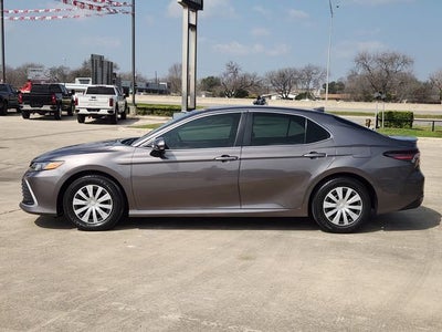 2024 Toyota Camry Hybrid LE