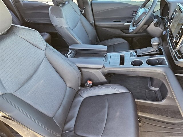 2024 Toyota Sienna LE