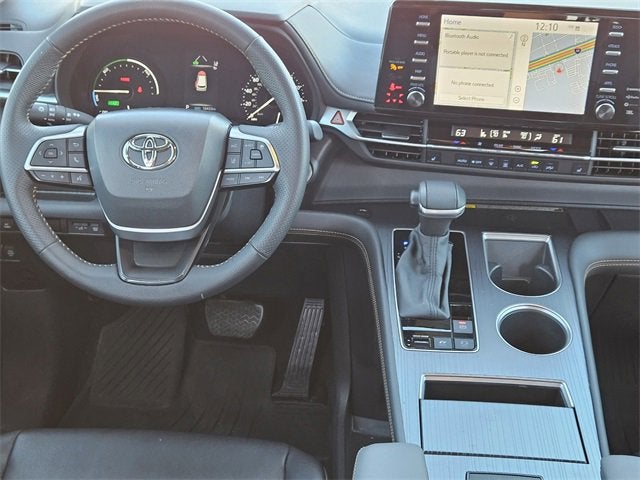 2024 Toyota Sienna LE