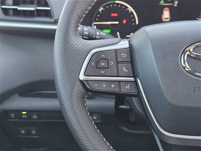 2024 Toyota Sienna LE