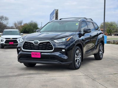 2022 Toyota Highlander XLE