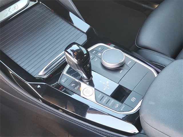 2022 BMW X4 xDrive30i