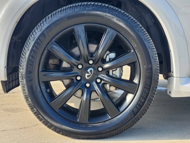 2021 INFINITI QX80 LUXE