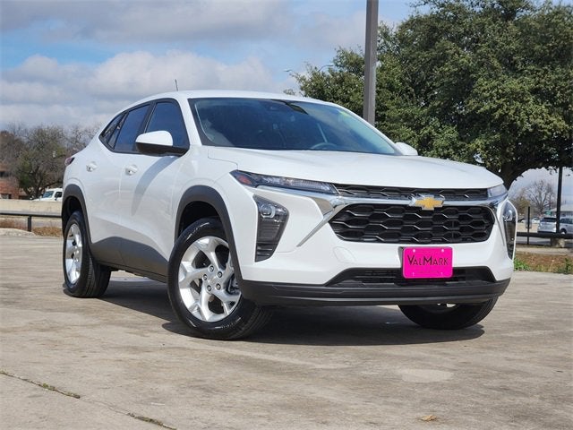 2025 Chevrolet Trax LS