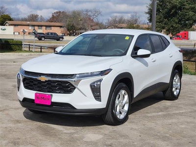 2025 Chevrolet Trax LS