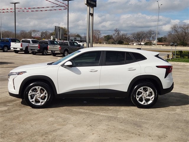 2025 Chevrolet Trax LS