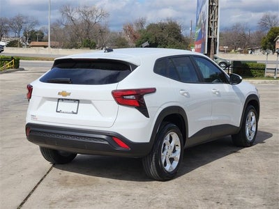 2025 Chevrolet Trax LS