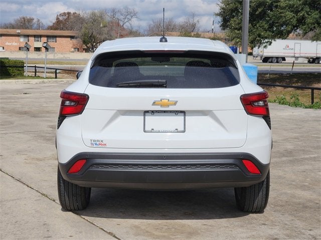 2025 Chevrolet Trax LS