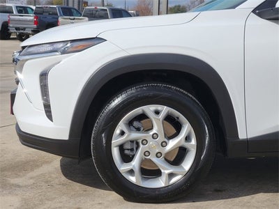 2025 Chevrolet Trax LS